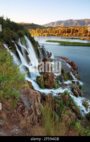 Geografia / viaggio, USA, Idaho, Swan Valley, Fall Creek Falls con Snake Rive, Additional-Rights-Clearance-Info-non-disponibile Foto Stock