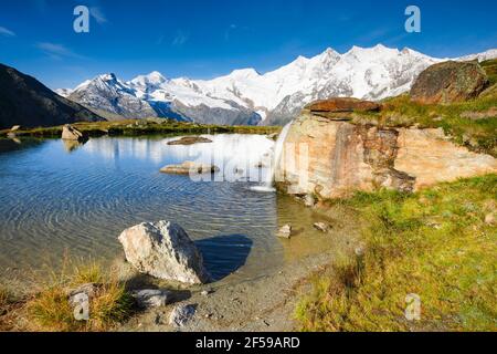 Geografia / viaggio, Svizzera, Allalinhorn, 4027m, Alphubel (picco), 4206m, Taeschhorn (picco), 4491m, Additional-Rights-Clearance-Info-Not-Available Foto Stock