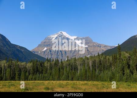 Geografia / viaggio, Canada, Mount Robson Provincial Park, Mount Robson, Additional-Rights-Clearance-Info-Not-Available Foto Stock