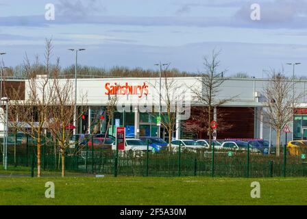 Il supermercato locale di Sainsbury a Chapleford Warrington. Foto Stock