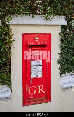 POSTA DA PARETE GR a Haywarden Avenue, Douglas, Isola di Man Foto Stock