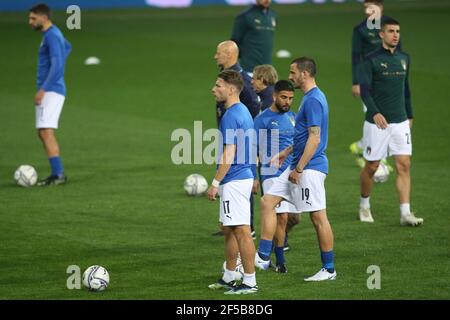 Parma, Italia. 25 Marzo 2021. Parma, Italia 25.03.2021:Italia si riscalda prima delle qualificazioni della partita Coppa del mondo FIFA Qatar 2022 Gruppo C tra Italia e Irlanda del Nord nello stadio Ennio Tardini di Parma. Credit: Agenzia fotografica indipendente/Alamy Live News Foto Stock