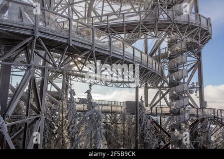 Vista invernale del Dolni Morava Sky Walk, Czechia Foto Stock