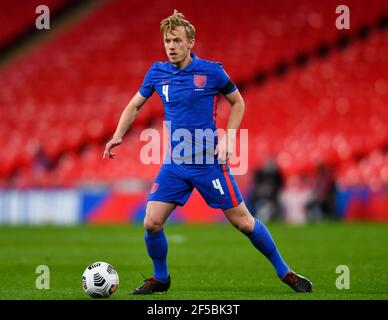 Londra, Regno Unito. 25 Marzo 2021. James Ward-Prowse (Inghilterra 4) controlla la palla durante la partita di qualificazione della Coppa del mondo 2022 tra Inghilterra e San Marino allo stadio Wembley di Londra, Inghilterra. Credit: SPP Sport Press Photo. /Alamy Live News Foto Stock