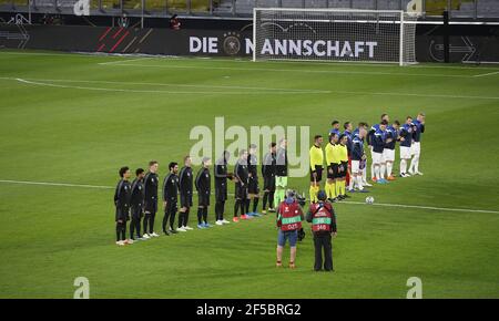 Duisburg, Germania. 2021. Firo: 25.03.2021 Calcio: Landerspiel Nazionale Team WM Qualifiche 2021/2022, Gruppo J, Germania, GER - Islanda lineup, squadre, squadre, la squadra | utilizzo nel mondo Credit: dpa/Alamy Live News Foto Stock