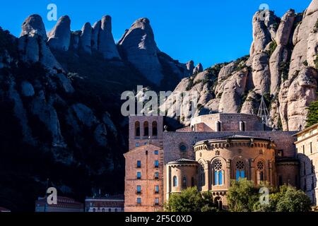 Montagna e basilica di Montserrat, Barcellona, Catalogna, Spagna. Foto Stock