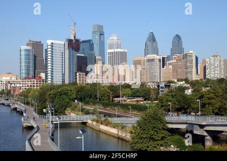 Geografia / viaggio, Stati Uniti, Pennsylvania, Philadelphia, vista da South Street Bridge su Skyline, Schuylk, diritti aggiuntivi-clearance-Info-non-disponibile Foto Stock