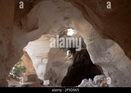 Grotta di campana a Beit Guvrin Parco Nazionale. Beit Guvrin-Maresha National Park è un parco nazionale nella zona centrale di Israele, 13 chilometri da Kiryat Gat, encompa Foto Stock