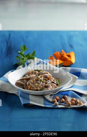 Ravioli italiani con zucca Foto Stock