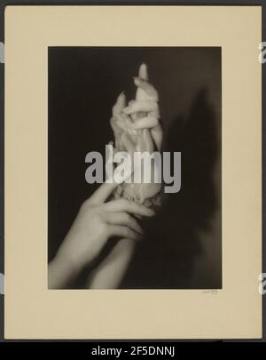 Studio manuale con figurina. Arnold Genthe (americano, nato Germania, 1869 - 1942) Foto Stock