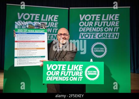 North Queensferry, Scozia, Regno Unito. 26 marzo 2021. NELLA FOTO: I Verdi scozzesi segneranno oggi l'inizio della conferenza di partito, annunciando la fine del termine ‘recarta portuale' che mette in evidenza i risultati del partito durante l'ultima legislatura. Credit: Colin Fisher/Alamy Live News Foto Stock