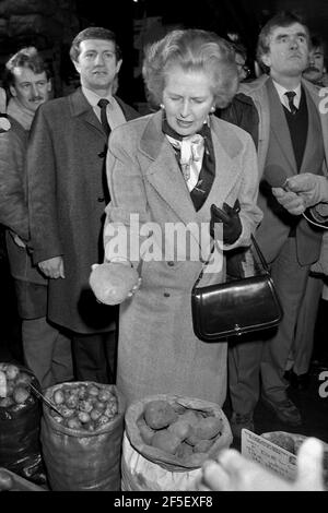 Sig.ra Thatcher nel nord dell'Inghilterra/Leeds/Bradford nel 1987 Foto Stock