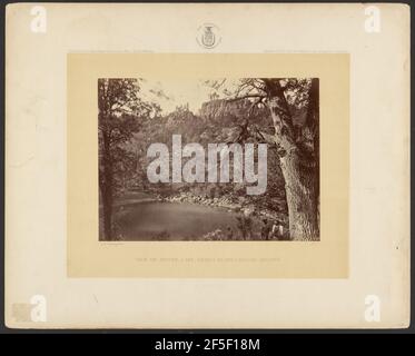 Vista sul lago Apache, Sierra Blanca Range, Arizona. Timothy H. o'Sullivan (americano, circa 1840 - 1882) Foto Stock