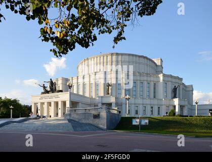 Minsk, Bielorussia - 5 settembre 2019: Teatro Nazionale Accademico dell'Opera e del Balletto della Bielorussia a Minsk Foto Stock