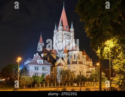 Chiesa di San Francesco d'Assisi di notte Foto Stock