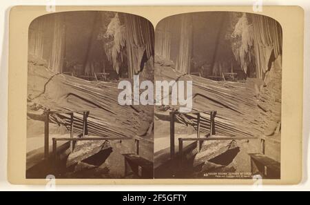 Fallen colonna, Caverns di Luray Virginia. Charles H. James (americano, 1849 - dopo il 1910) Foto Stock