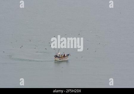 Hastings Barca pescatore, pesca St leonard sulla costa del mare Foto Stock