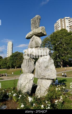 Un monumento inukshuk inuit nella English Bay, Stanley Park, Vancouver Foto Stock