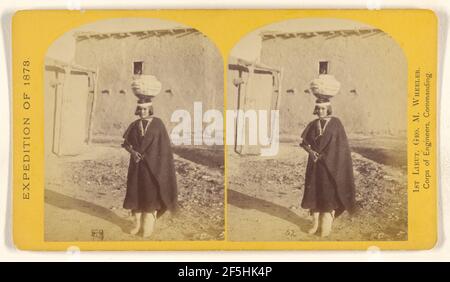 Zuni Indian Girl, con acqua olla.. Timothy H. o'Sullivan (americano, circa 1840 - 1882) Foto Stock