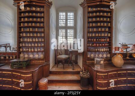 Farmacia rococò dell'ospedale Juliusspital, Würzburg, Germania Foto Stock