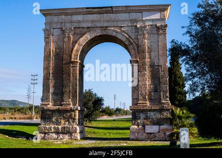 Arco trionfale di Bará, Tarragona, Catalogna, Spagna. Foto Stock