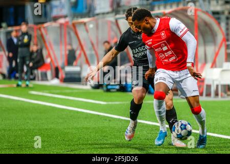 MAASTRICHT, PAESI BASSI - MARZO 26: Ruggero Mannes di Almere City FC durante la partita olandese di Keukenkampioendivisie tra MVV Maastricht e Almere ci Foto Stock