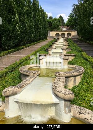 Brunnen Arcade im öffentlichen Wasserparadies nel Baden-Baden Foto Stock