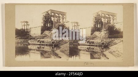 Le Temple hypethre sur l'ile de Philae No. 3. Attribuito a Francis Frith (inglese, 1822 - 1898) Foto Stock