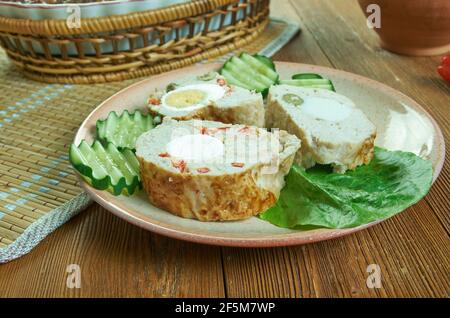 Albondigon Meatloaf farcito in stile colombiano Foto Stock