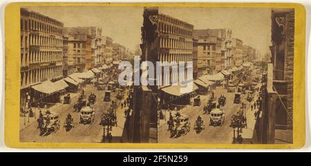 Broadway, guardando a nord da Houston St. Edward e Henry T. Anthony & Co. (Americano, fondato nel 1862, fuso nel 1902) Foto Stock