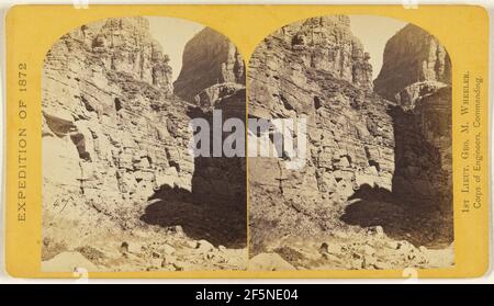 Il canone di Kanab Creek, vicino a dove si unisce al Gran Canone del Colorado. Le pareti sono calcaree...2,500 piedi di altezza. William H. Bell (americano, 1830 - 1910) Foto Stock