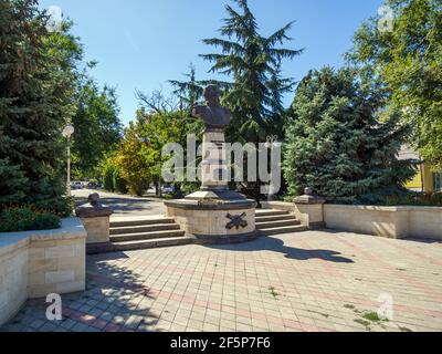 Feodosiya, Crimea - 15 settembre 2020: Monumento al Vice Ammiraglio N.M. Sokovnin, città di Feodosia, Crimea Foto Stock