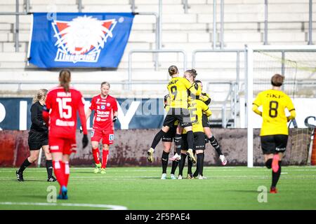 Goteborg, Svezia. 27 Marzo 2021. BK Hacken festeggia il gol durante una partita di gruppo nella Coppa di Lega Svedese la stagione 2021 marzo 27 tra BK Hacken e Linkopings FC alla Bravida Arena di Gothenburg Credit: SPP Sport Press Photo. /Alamy Live News Foto Stock