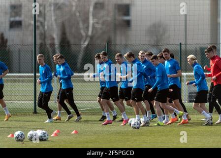 Gyor, Ungheria. 27 Marzo 2021. I giocatori dell'Islanda hanno visto in una sessione di allenamento allo stadio ETO Park di Gyor durante il campionato UEFA EURO U-21. (Photo Credit: Gonzales Photo/Alamy Live News Foto Stock