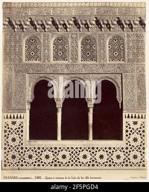Ventana de la Sala de las dos hermanas, Alhambra, Granada. Juan Laurent (Francese, 1816 - 1886) Foto Stock
