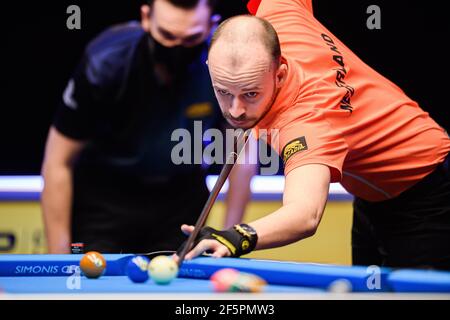 MILTON KEYNES, REGNO UNITO. 27 Marzo 2021. Marc Bijsterbosch durante 2021 Champion League Pool - 7° giorno partite alla Marshall Arena sabato 27 marzo 2021 a MILTON KEYNES INGHILTERRA. Credit: Taka G Wu/Alamy Live News Foto Stock