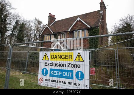 Wendover, Regno Unito. 18th marzo 2021. Road Barn Farm è raffigurato prima della sua demolizione per il collegamento ferroviario ad alta velocità HS2. Credit: Mark Kerrison/Alamy Live News Foto Stock