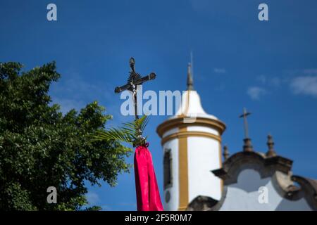 Settimana Santa. I cattolici tradizionali celebrano la Domenica delle Palme. Fede cristiana. Foto Stock