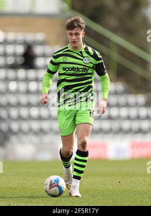 Forest Green Rovers' Jake Young durante lo Sky Bet League due partite al New Lawn, Nailsworth. Data immagine: Sabato 27 marzo 2021. Foto Stock