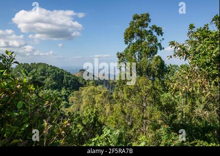vista sulle montagne della Sierra del Escambray, provincia di Cienfuegos, Cuba. Foto Stock