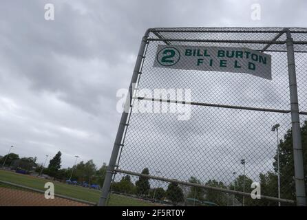 Burbank, California, USA 25 marzo 2021 UNA visione generale dell'atmosfera del padre del regista Tim Burton Bill Burton Field a George Izay Park il 25 marzo 2021 a Burbank, California, USA. Foto di Barry King/Alamy Stock foto Foto Stock