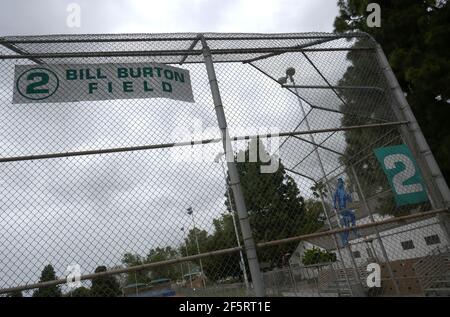 Burbank, California, USA 25 marzo 2021 UNA visione generale dell'atmosfera del padre del regista Tim Burton Bill Burton Field a George Izay Park il 25 marzo 2021 a Burbank, California, USA. Foto di Barry King/Alamy Stock foto Foto Stock