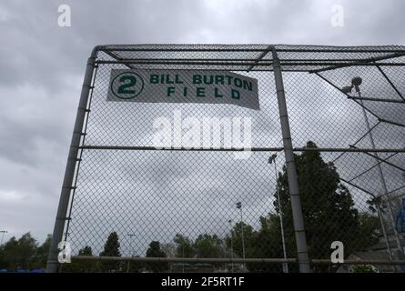 Burbank, California, USA 25 marzo 2021 UNA visione generale dell'atmosfera del padre del regista Tim Burton Bill Burton Field a George Izay Park il 25 marzo 2021 a Burbank, California, USA. Foto di Barry King/Alamy Stock foto Foto Stock