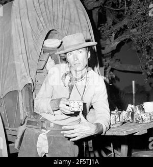 CLINT EASTWOOD A RAWHIDE (1959). Credit: TV M.G.M/CBS/Album Foto Stock