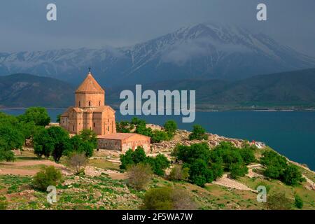 Chiesa di Santa Croce, Turchia orientale, Anatolia orientale, Isola di Ahtamar, Lago Van, Van Lake, Akdamar Island, Ahtamar Island, Ahtamar, Chiesa del Santo Foto Stock