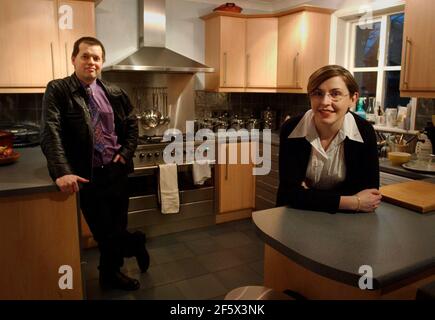 PETER E JULIE EVANS NELLA LORO CASA A CROWMARSH GIFFORD. 2 febbraio 2005 PILSTON Foto Stock