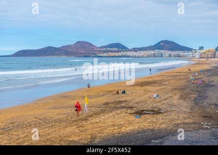 Las Palmas, Spagna, gennaio 20, 2021: Spiaggia di Las Canteras a Gran Canaria, isole Canarie, Spagna. Foto Stock