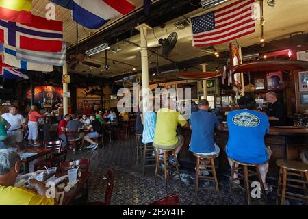 All'interno dello Sloppy Joe's Bar in Duval Street a Key Stati Uniti della Florida occidentale Foto Stock