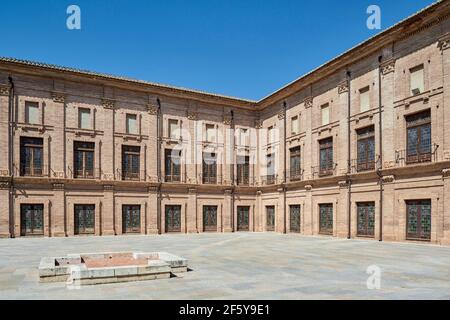 Monastero di Santa María, dichiarato monumento storico-artistico nazionale (patrimonio di interesse culturale) a El Puig, Valencia, Spagna, Europa Foto Stock