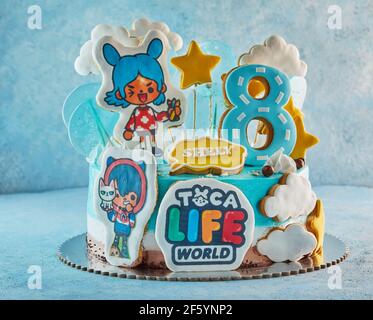 Torta basata sul gioco Toka Life, per una ragazza di otto anni per il suo compleanno. Foto Stock